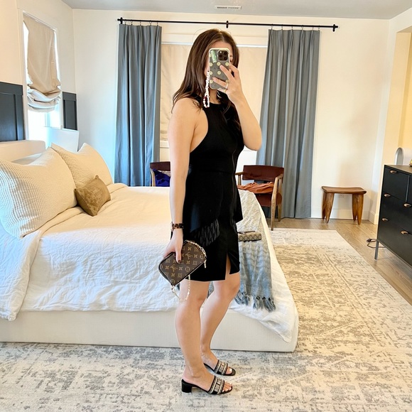 CAMEO Dress - Picture 7 of 11